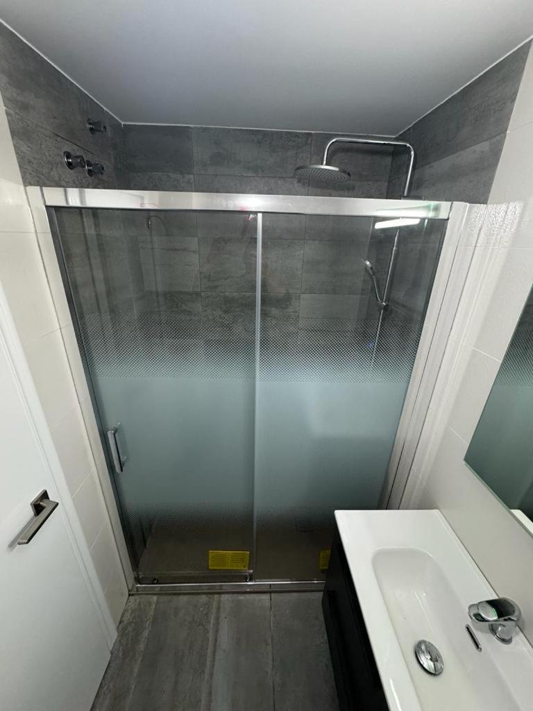 Apartment 1 Minute Walking From Playa Del Cura Торевиеха Екстериор снимка