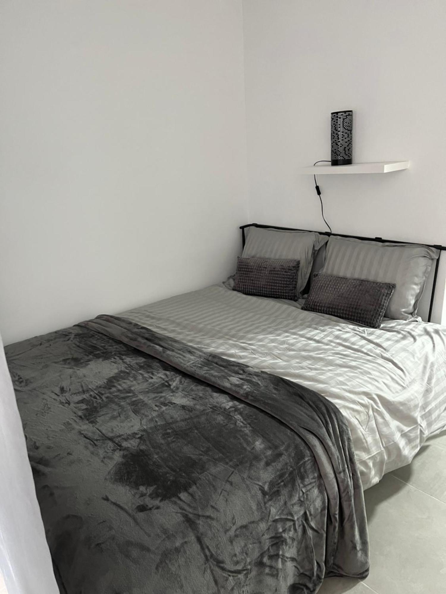 Apartment 1 Minute Walking From Playa Del Cura Торевиеха Екстериор снимка